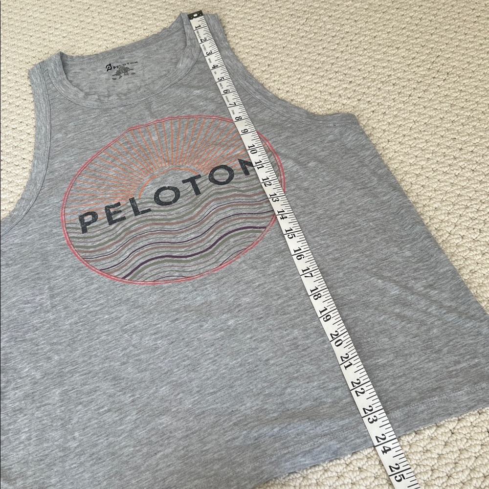 Like new! Super soft Peloton tank size small - Picture 4 of 5